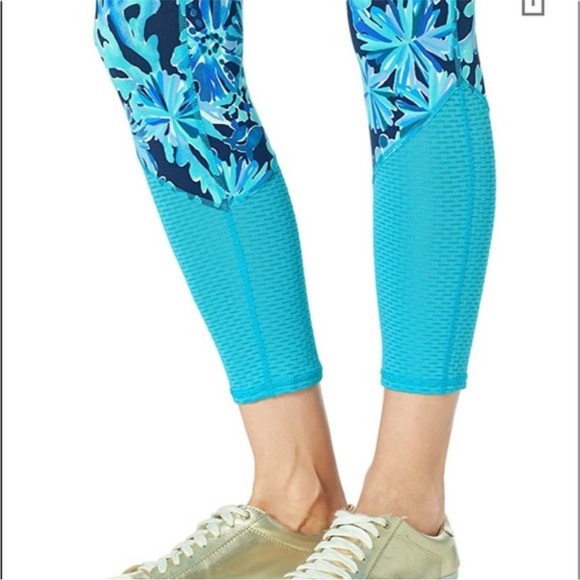 Lilly Pulitzer Luxletic Weekender Midi Leggings SZ S Bright Navy In Too Deep - Picture 2 of 15
